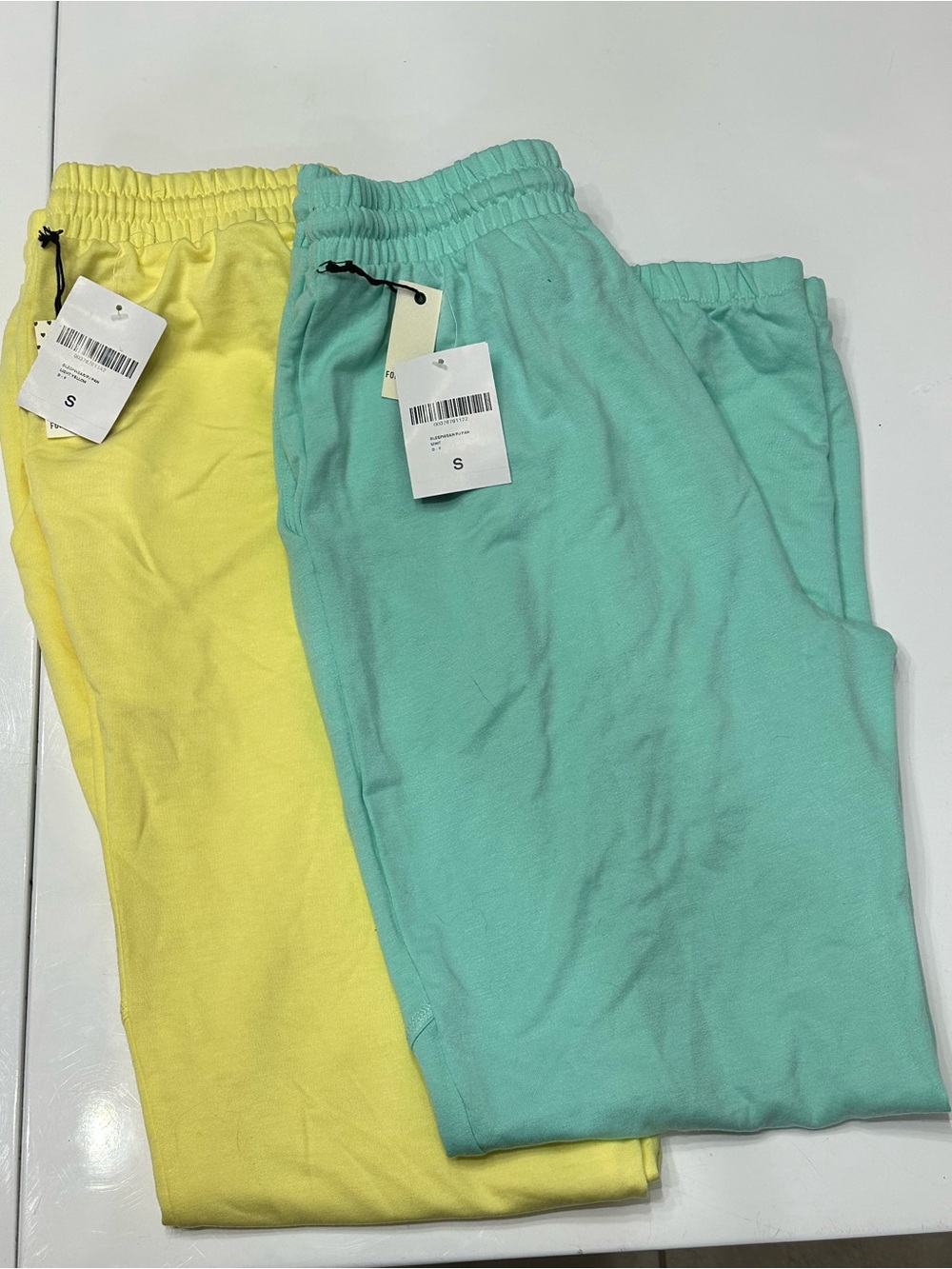 NWT Forever 21 Pastel Sweatpants Bundle Size S (Yellow & Mint Green) - 2 Pack